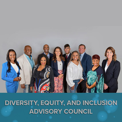 una foto de grupo de los miembros del Consejo Asesor sobre Diversidad, Equidad e Inclusión del Discovery Children&#039;s Museum